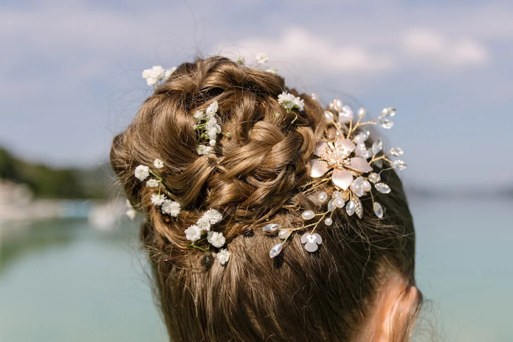 Bijou de cheveux mariée fleurs strass coiffure mariage