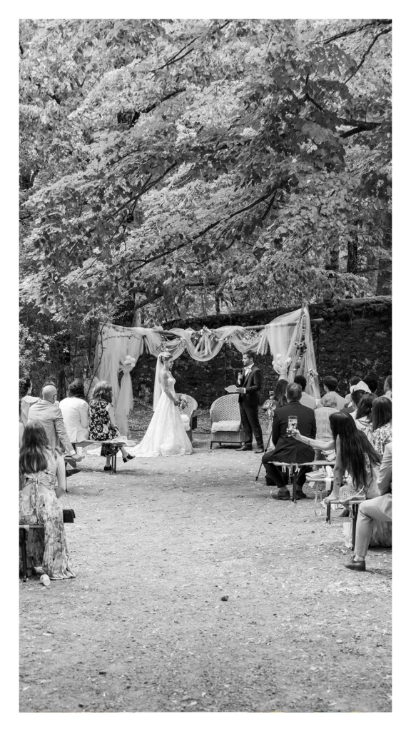 ceremonie laique de mariage au chateau de Liviers